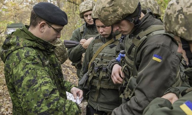 Канадські інструктори вчать нацгвардійців боротися з ворогом (фото)