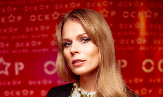 Маленька україночка: донька Фреймут розчулила мережу знімком у вишиванці