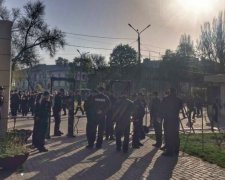 Одесити зібралися на мітинг-реквієм на Куликовому полі