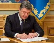 Порошенко подписал закон о жертвах репрессий: что изменится для украинцев