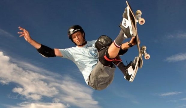 Скейтбордист Тони Хоук в последний раз исполнил свой самый известный трюк