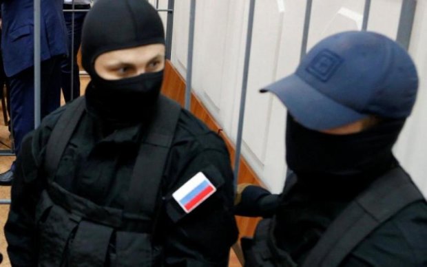 Десятый в списке "диверсантов": мать задержанного украинца о пытках в ФСБ