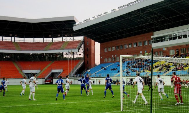 Знаменитий український футбольний клуб знявся з чемпіонату