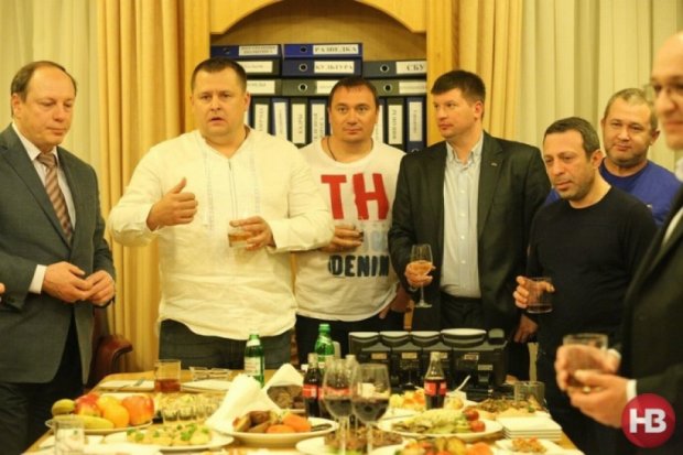 Прощальний банкет дніпропетровської команди в ОДА (фото)