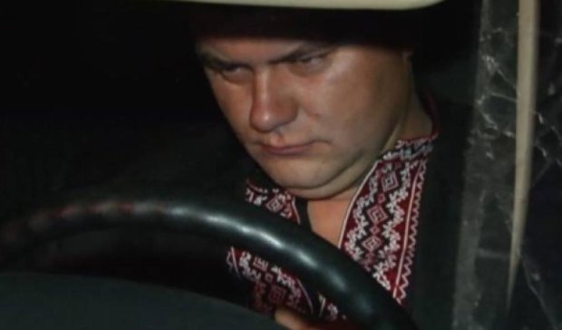 П'яний митник намагався протаранити "Кримський майдан" (фото)