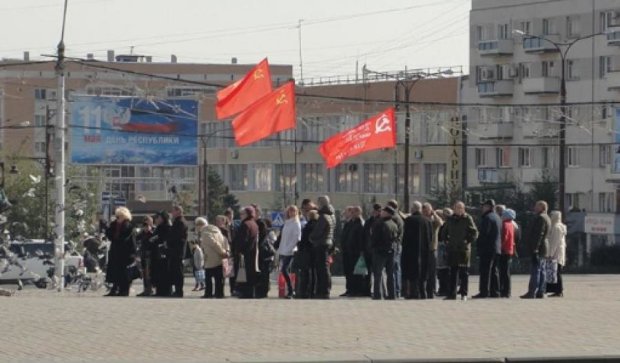 "Комуністи ДНР" влаштували жалюгідний мітинг на підтримку бойовиків (фото)