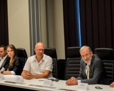 Недобитки з "ДНР" спровокували скандал у Франції