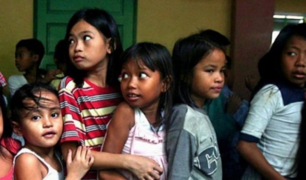 Более полутора тысяч филиппинцев отравились конфетами