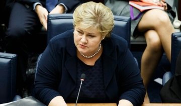 Прем'єр-міністр Норвегії ловила покемонів у стінах парламенту
