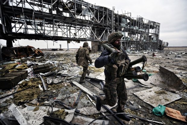 В сети появились редкие кадры боев за Донецкий аэропорт: уникальная хроника киборга