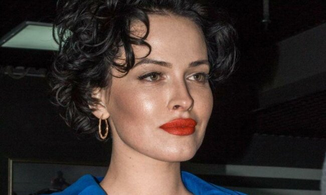 Даша Астафьева наглядно показала, куда сходить ее хейтерам: фото