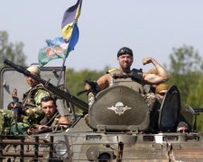 Как маленькие дети: украинский генерал предупредил волонтеров