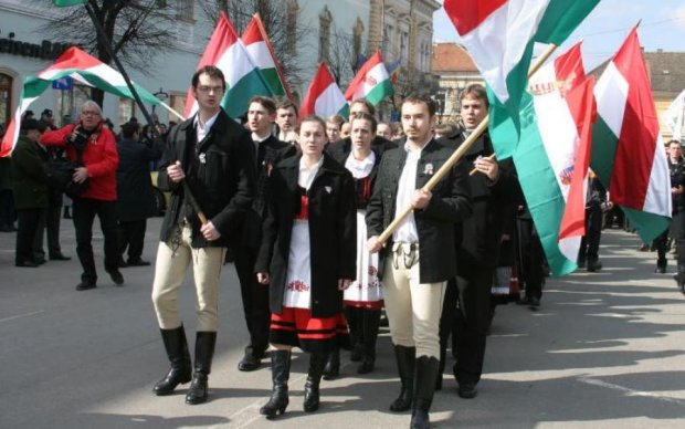 Венгрия по стопам Кремля: Закарпатье ждет оккупация?