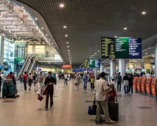 Росіяни вивозять в Іспанію золото літаками - долітає не все