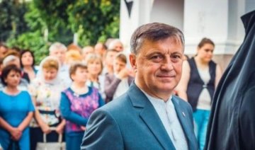 Сміття стало методом політичного шантажу
