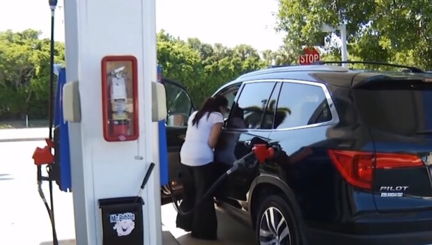 Цены на бензин, скрин из видео