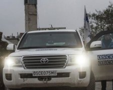 Терористи зірвали розведення сил біля Станиці Луганської