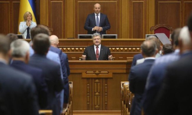 Термінова заява Порошенко: доведеться розібратися з українською мовою