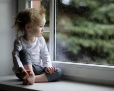 Когда на улице дождь: чем занять ребенка в плохую погоду