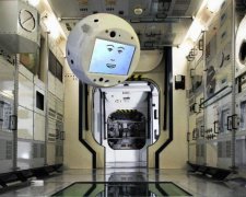 NASA вперше відправить голосового помічника у космос