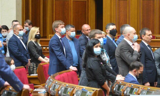 Верховная Рада внепланово собралась ради увольнения министров Степанова, Петрашко и Криклия