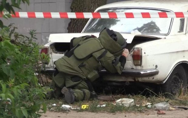 Вибух авто в Київі: власника жбурнули за грати