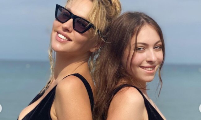 Скрин, Instagram Полякова с дочкой Машей
