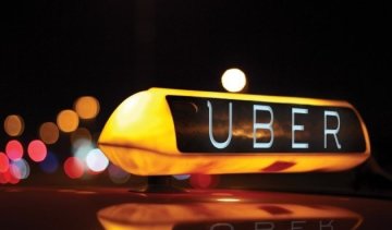 У китайському таксі Uber працюють зомбі
