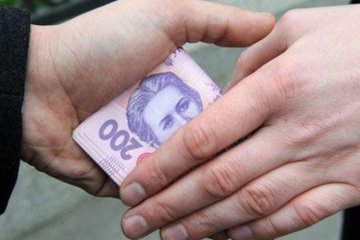 Полицейские требовали взятку за продукты для ДНР