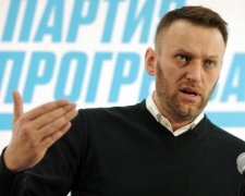 Очі Навального рятуватимуть у Європі