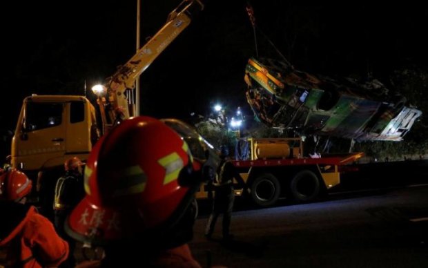 Автобус з українцями розбився в Європі: моторошні кадри
