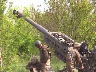 Гаубиця калібру 155 мм. Фото: YouTube