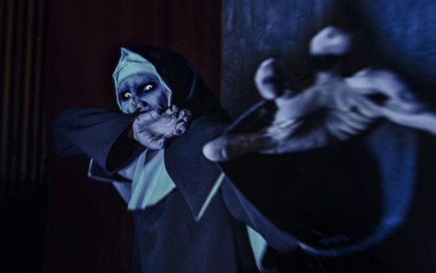 В сети появился трейлер долгожданного хоррора Монахиня