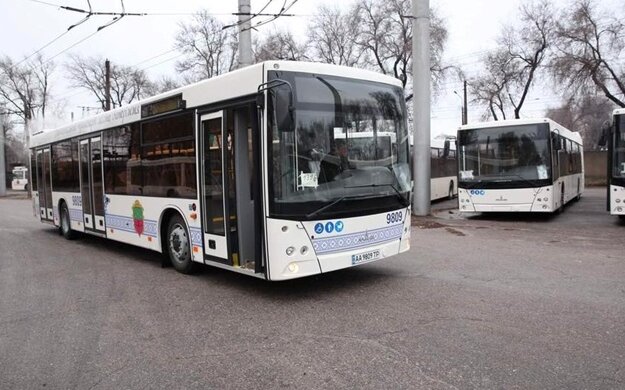 Мер Буряк дав добро: у Запоріжжі запустять новий автобусний маршрут, страждали роками