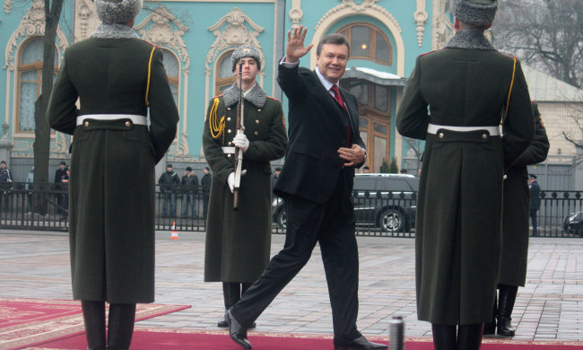 "Война закончится": Янукович внезапно засобирался в Украину