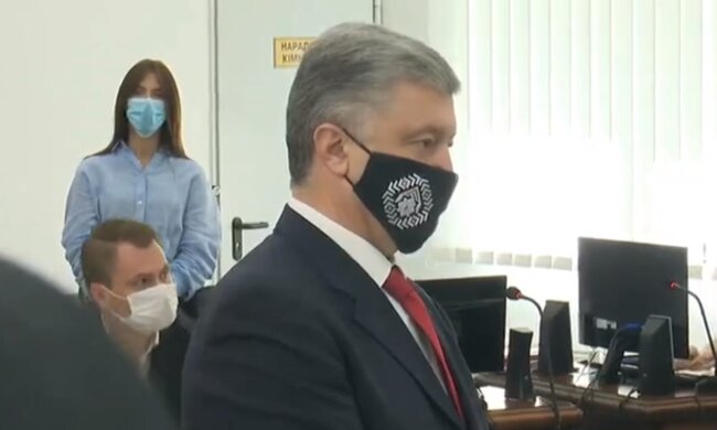 Порошенко в суді, скріншот з відео