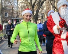 Сотні Санта Клаусів пробігли по Одесі (фото)