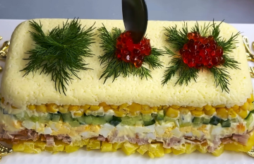 Новогодний салат, кадр из видео