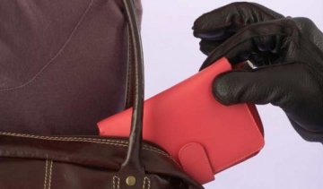 Нахабні злодії обчищають туристів у Ріо (ВІДЕО)