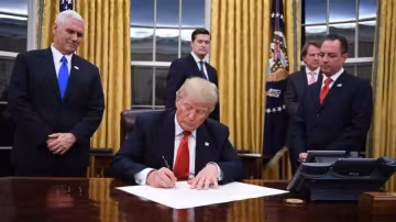 Мін'юст США заступився за Трампа