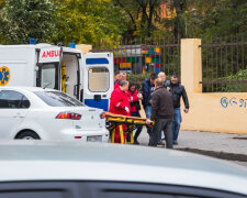 У Києві хлопцеві перерізали горло і викинули з авто: останні слова жертви загнали копів у глухий кут