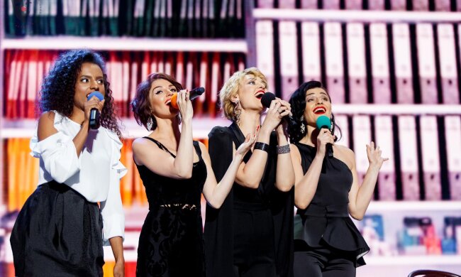 Звездочка "Женского квартала" горячо покрутила бедрами перед незнакомцем: "О да детка, куколка", фото