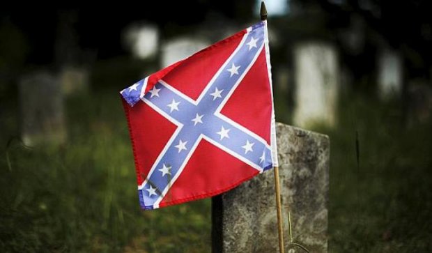 У церкві, де служив Мартін Лютер Кінг, вивісили прапори Конфедерації