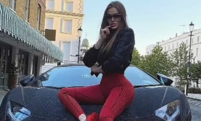Дарина Радіонова і Lamborghini, фото: Instagram