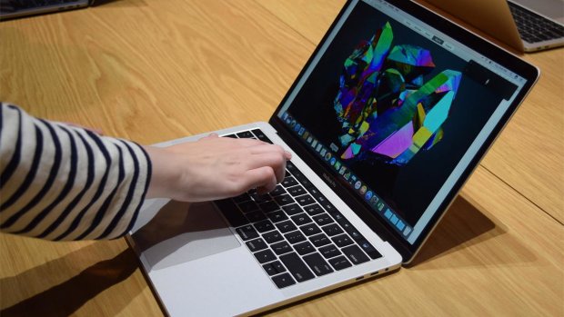 Apple створює власний надпотужний комп'ютерний процесор: фотофакт
