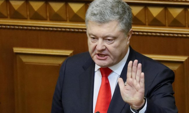 Романенко назвав усі мінуси політики Порошенка: нічого, крім c*ача не приніс