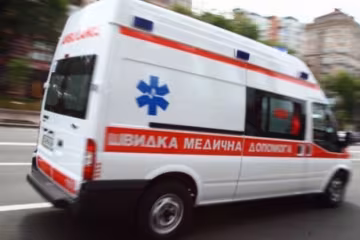 В Киеве сгорело две кареты скорой помощи (видео)