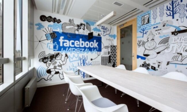 Facebook створює сервіс для професіоналів
