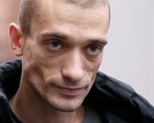 Художник, який підпалив ФСБ, сяде у в’язницю