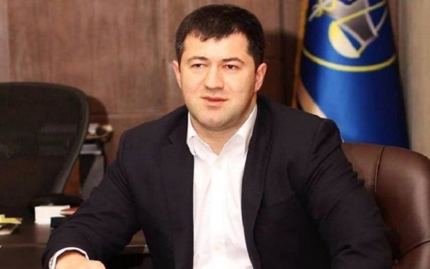 Прокурори помітили дивну діяльність адвоката Насірова